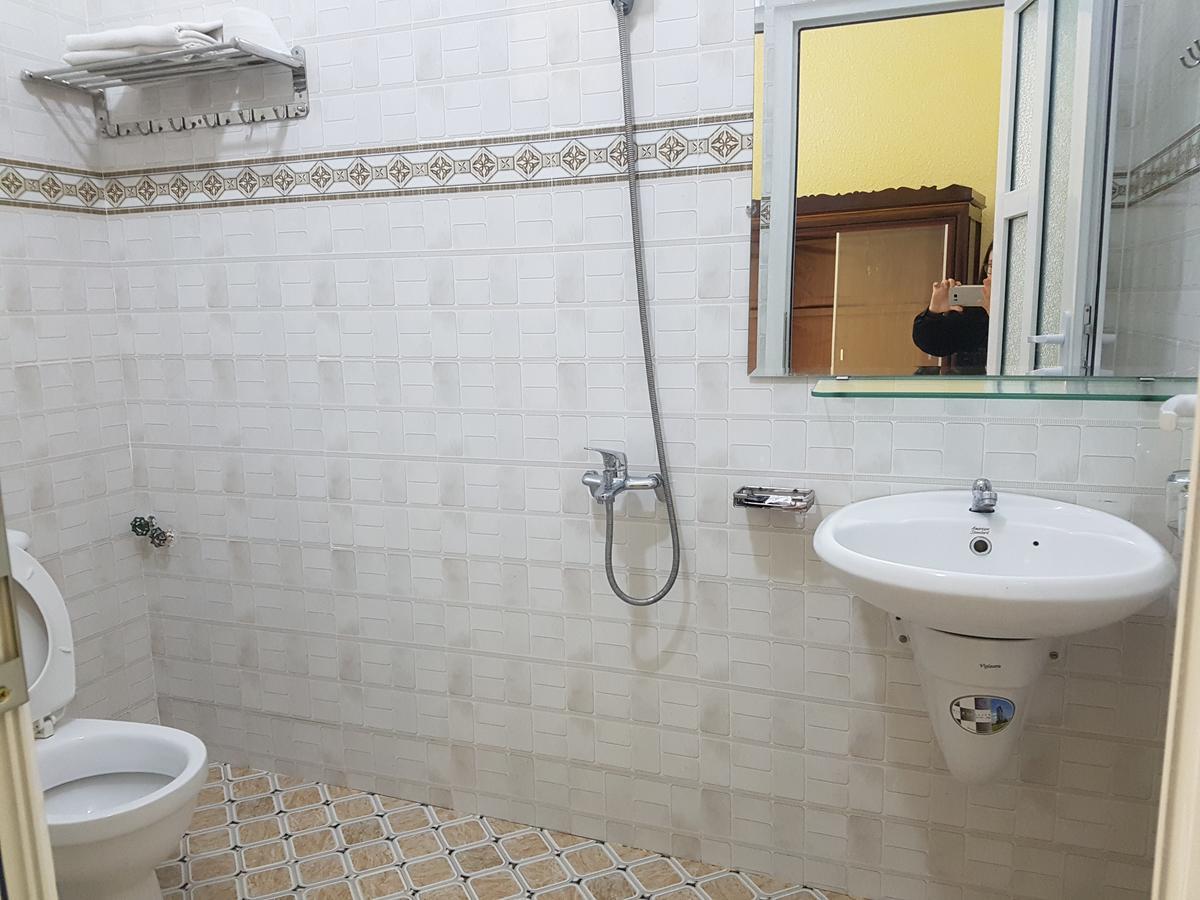 Bac Huong Hotel コントゥム エクステリア 写真